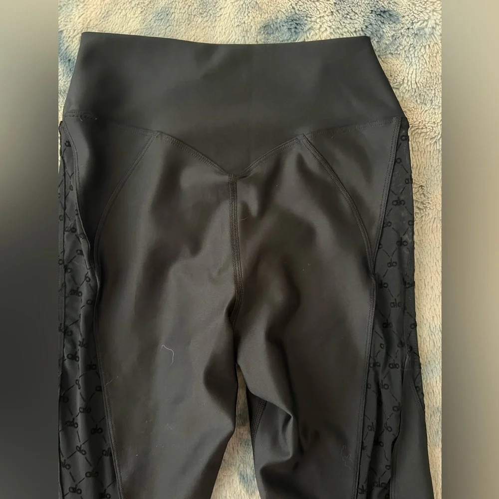 Alo airlift mesh high waist Celeste capri legging